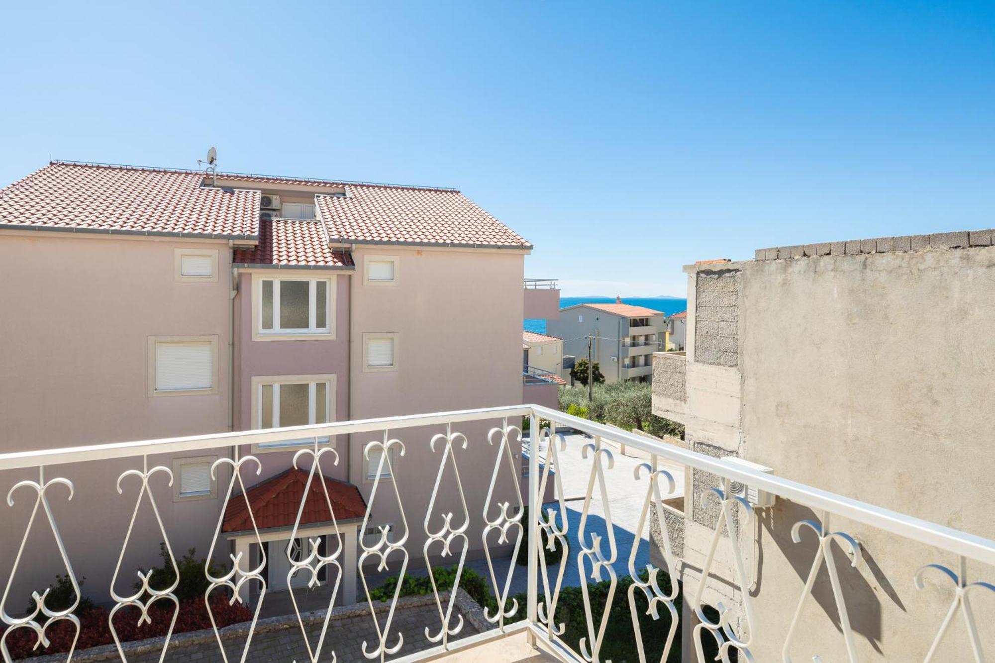 Sunshine Suites 奥米什 外观 照片