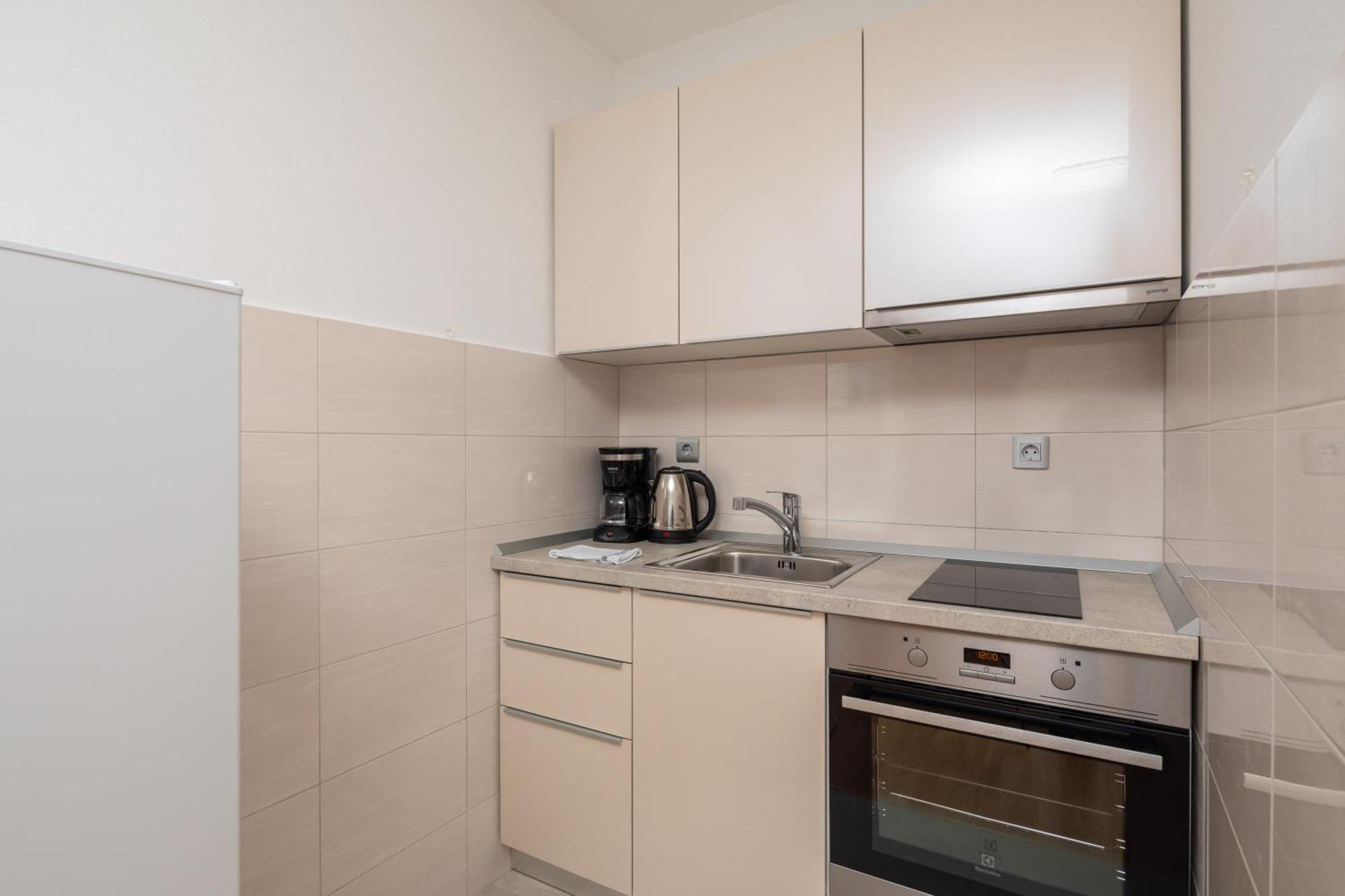 Sunshine Suites 奥米什 外观 照片