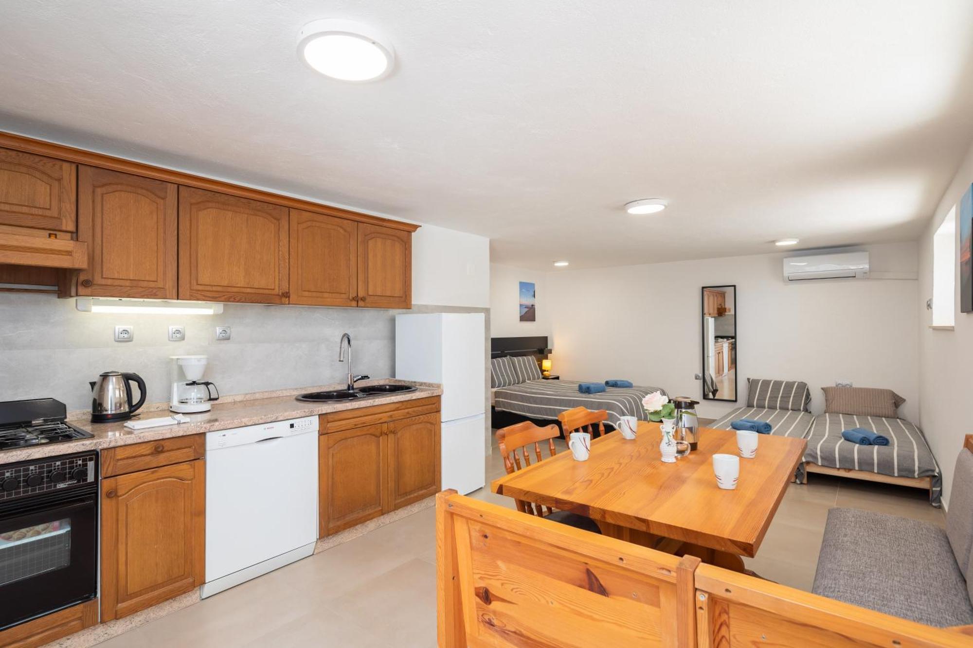 Sunshine Suites 奥米什 外观 照片